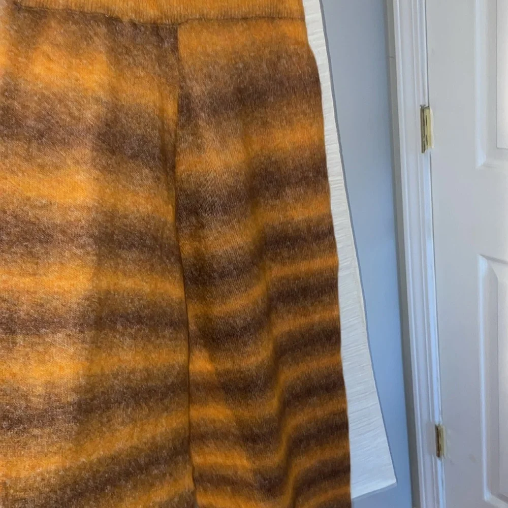 A NWNT Zaras wool knit stripe pants - Picture 3 of 6
